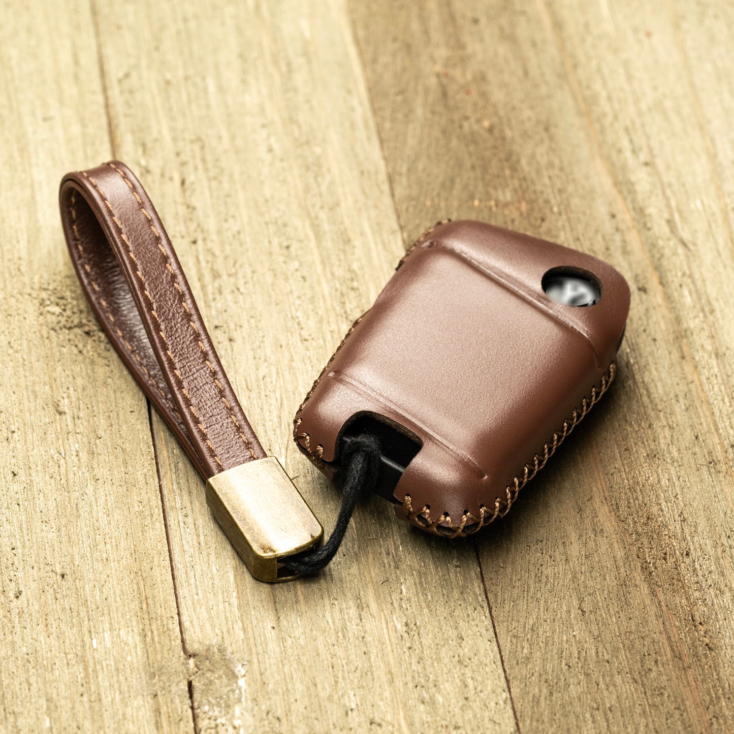 Vitodeco Superior Leather Key Fob Case Compatible for Volkswagen Atlas, Jetta, Passat, Arteon, Tiguan, Golf GTI, Golf R 2018-2024, 5-Button