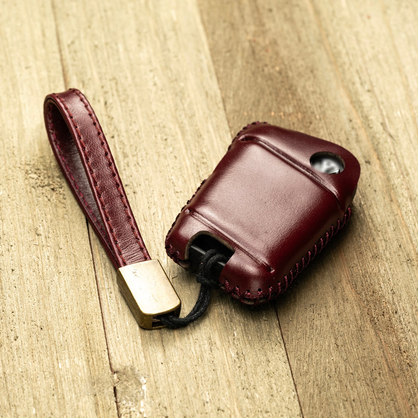 Vitodeco Superior Leather Key Fob Case Compatible for Volkswagen Atlas, Jetta, Passat, Arteon, Tiguan, Golf GTI, Golf R 2018-2024, 5-Button