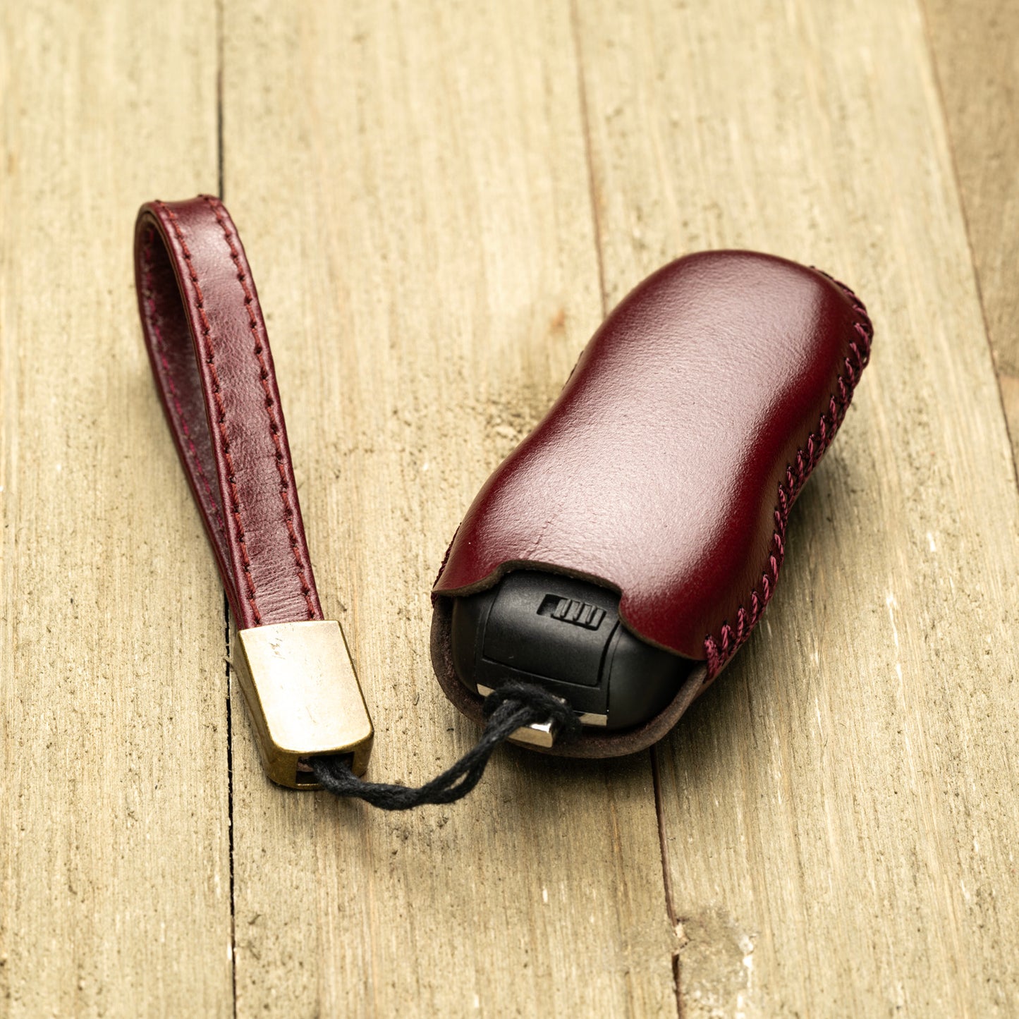 Vitodeco Superior Leather Key Fob Case Compatible for Porsche 718, Porsche 911, Porsche Panamera, Porsche Cayenne, 4-Button
