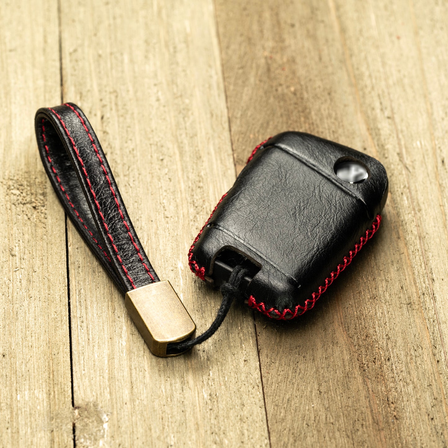 Vitodeco Superior Leather Key Fob Case Compatible for Volkswagen Atlas, Jetta, Passat, Arteon, Tiguan, Golf GTI, Golf R 2018-2024, 5-Button