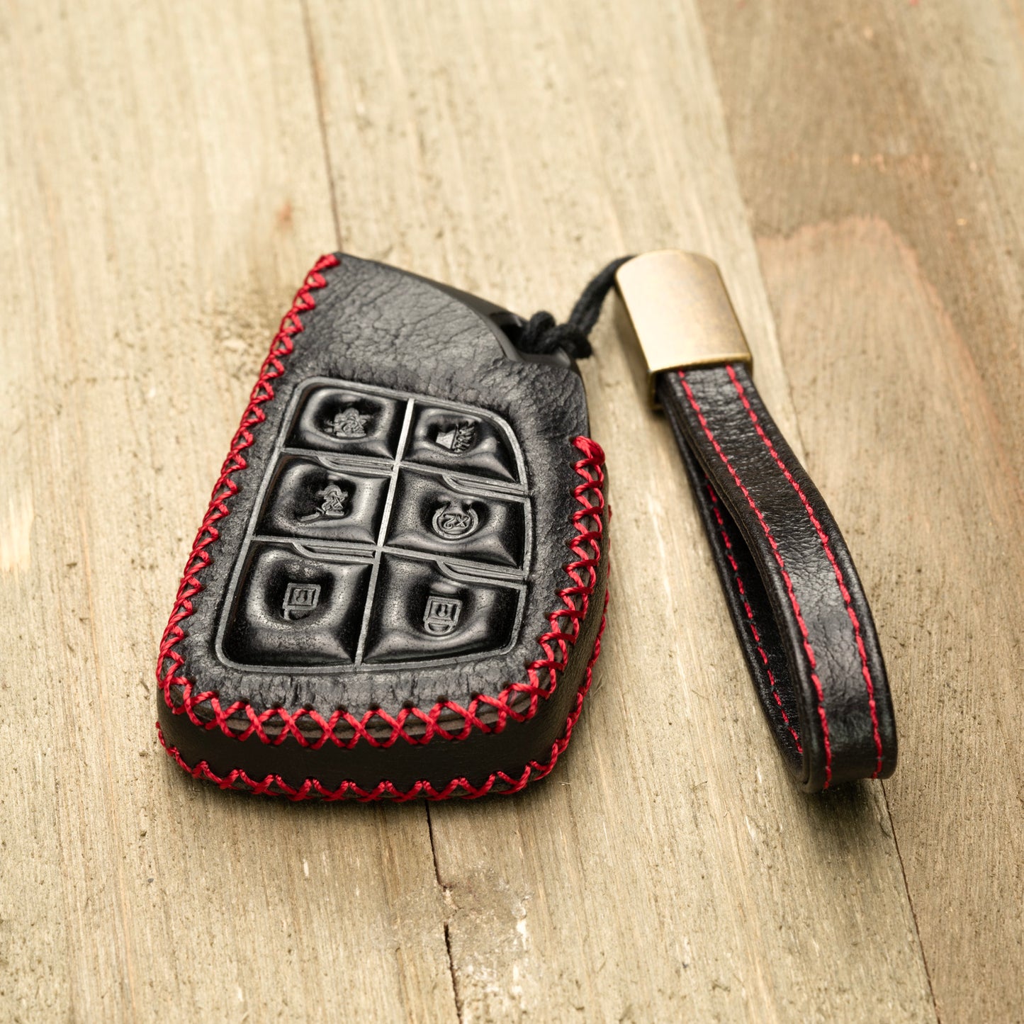 Vitodeco Superior Leather Key Fob Case Compatible for Chevrolet Suburban 2025, Chevrolet Tahoe 2025, Chevrolet Silverado 2025, 6-Button