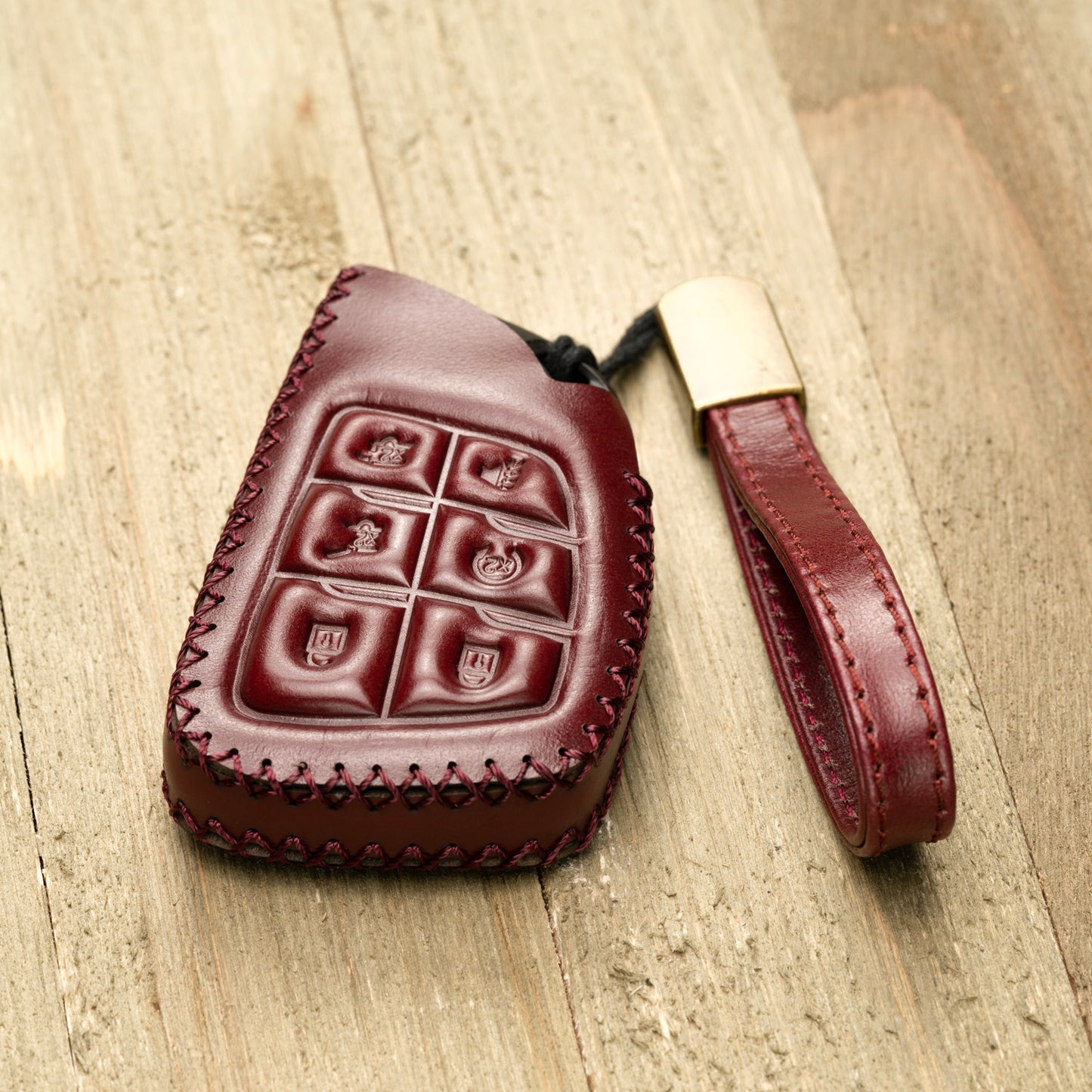 Vitodeco Superior Leather Key Fob Case Compatible for Chevrolet Suburban 2025, Chevrolet Tahoe 2025, Chevrolet Silverado 2025, 6-Button