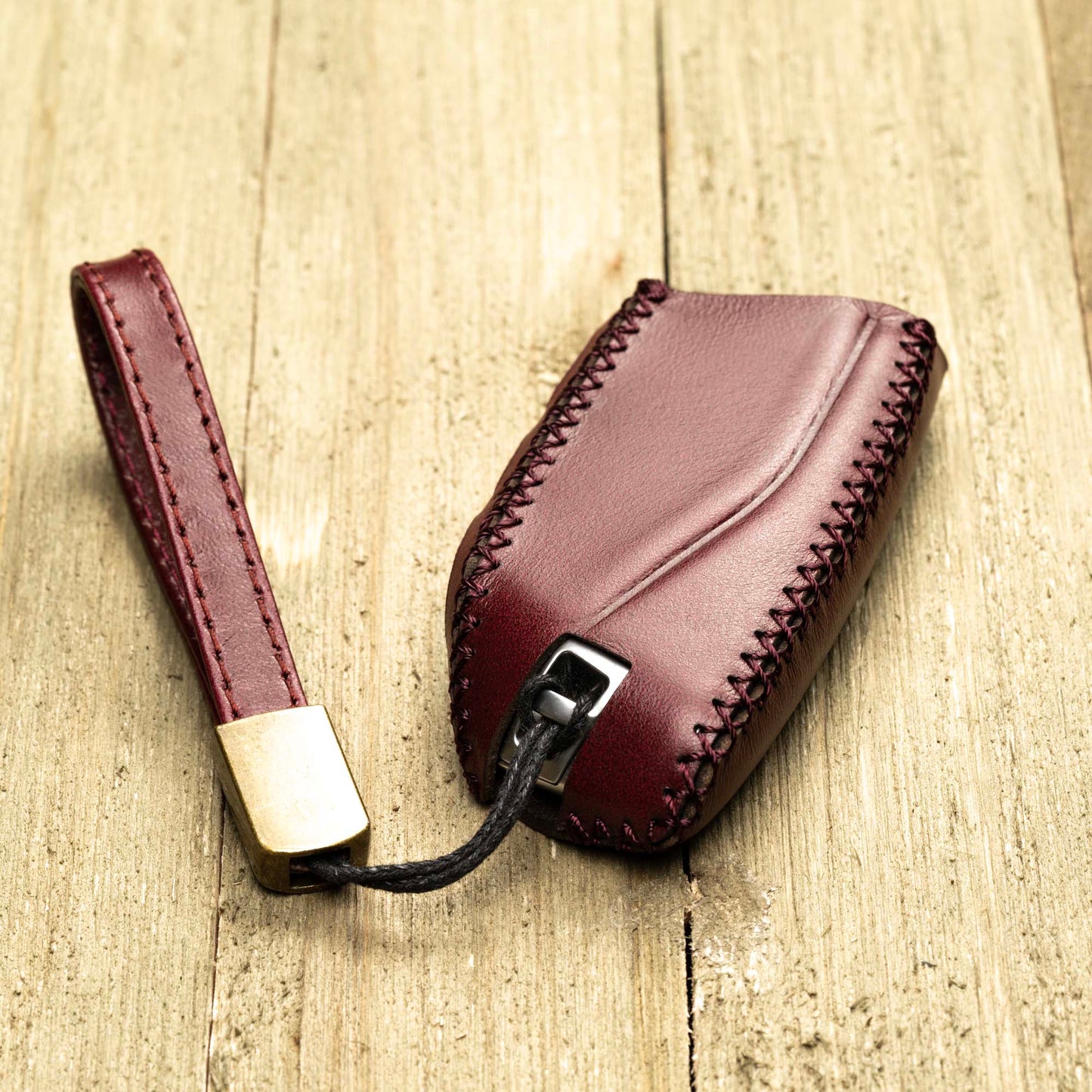 Vitodeco Superior Leather Key Fob Case Compatible for 2023-up BMW X7, X1, 3 series, 7 series, iX, i4, i7, 2024-up BMW X5, X6, 5 Series, 4-Button